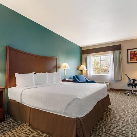 Surestay Plus Hotel By Best Western Τοπέκα Εξωτερικό φωτογραφία