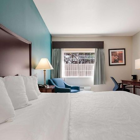 Surestay Plus Hotel By Best Western Τοπέκα Εξωτερικό φωτογραφία