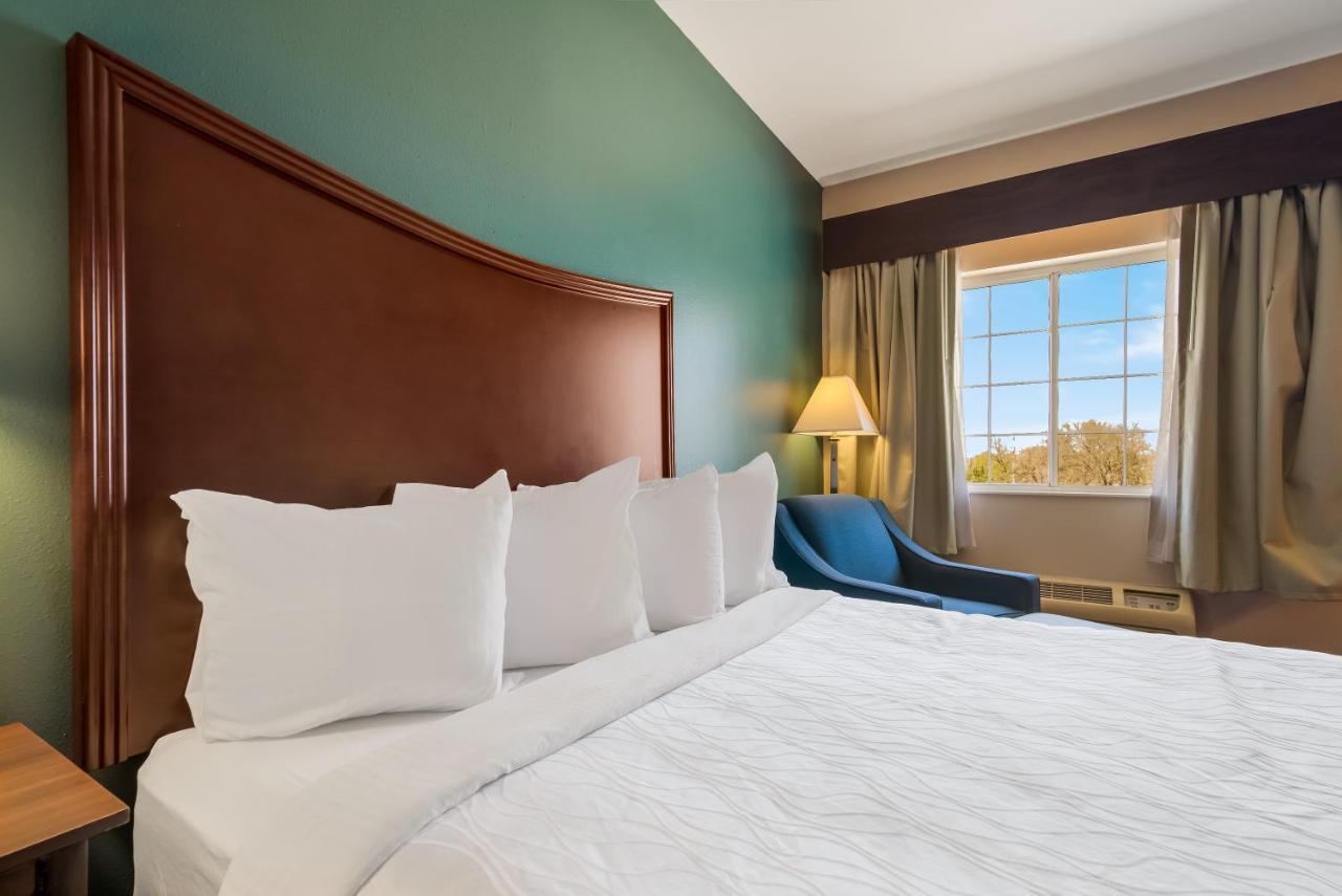 Surestay Plus Hotel By Best Western Τοπέκα Εξωτερικό φωτογραφία